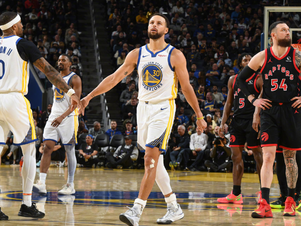 杏彩体育-拿5960万顶薪，被一层一层揭开假象！安心带队重建吧，你确实老了